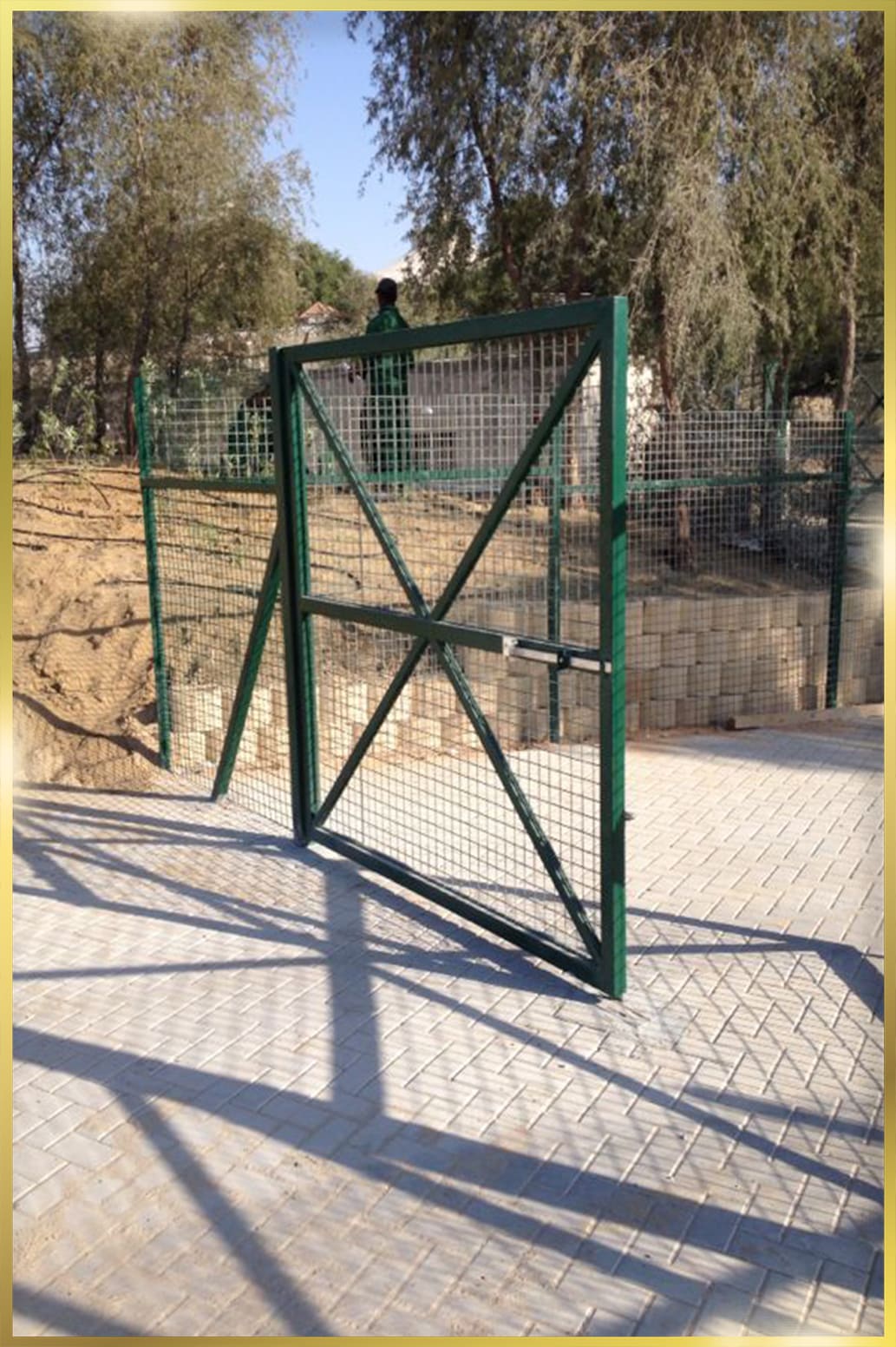 Stainless Steel Animal Mechanical Doors Manufacturer in Crowne Prince Zoo